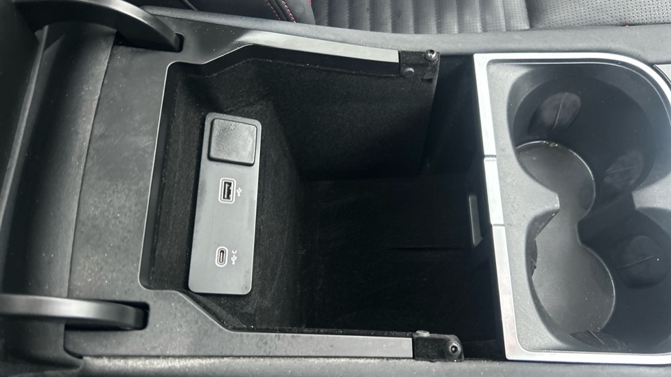 Used Land Rover Discovery Sport 2022 for sale - 76872929: Photo 45