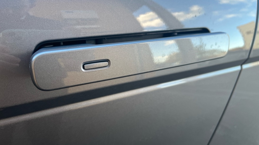 Used Land Rover Range Rover Evoque 2025 for sale - 76873959: Photo 17