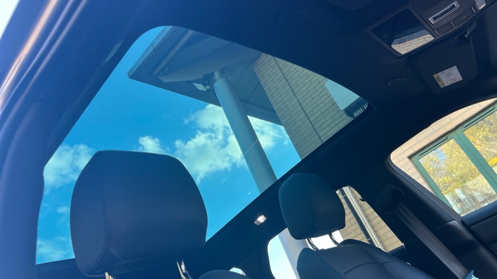 Used Land Rover Range Rover Evoque 2025 for sale - 76873959: Photo 21