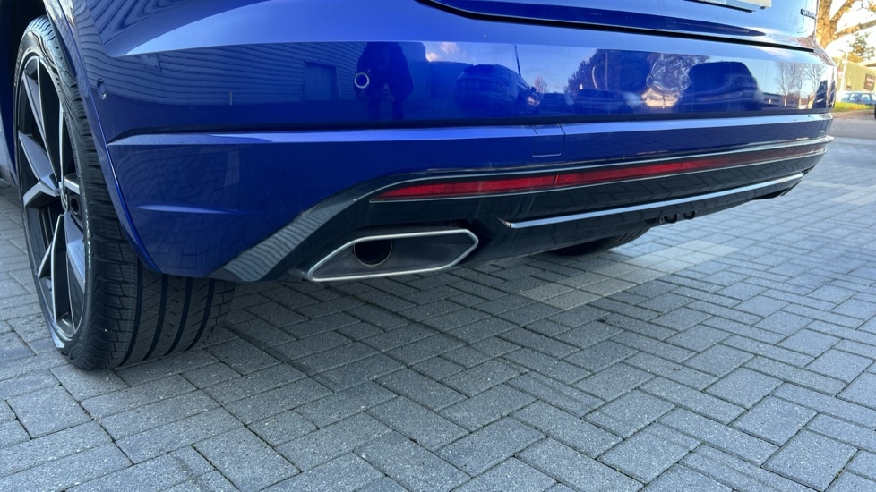 Used Volkswagen Touareg 2023 for sale - 76960179: Photo 23