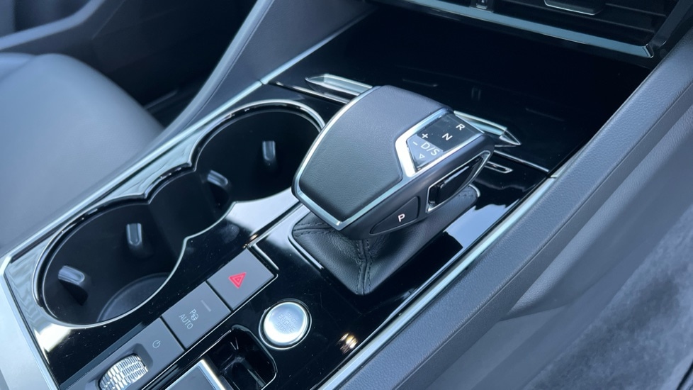 Used Volkswagen Touareg 2023 for sale - 76960179: Photo 36