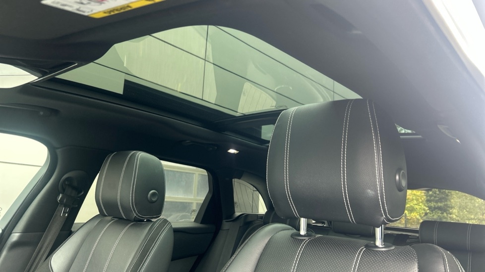 Used Land Rover Range Rover Velar 2018 for sale - 76442125: Photo 23