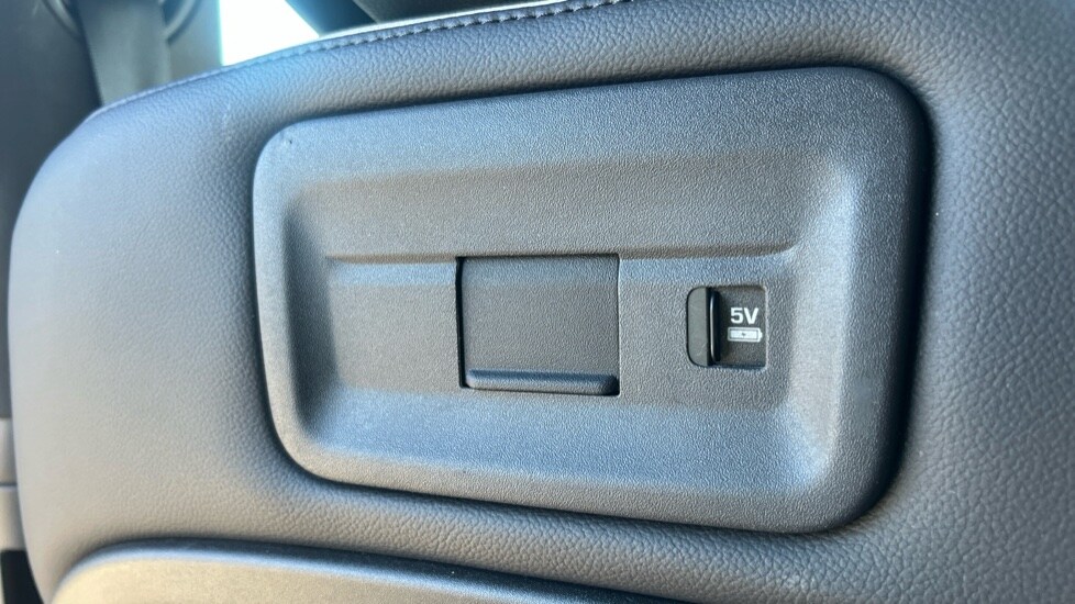 Used Land Rover Discovery 2021 for sale - 76007741: Photo 26