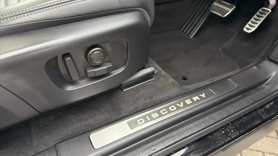 Used Land Rover Discovery Sport 2024 for sale - 76870136: Photo 23