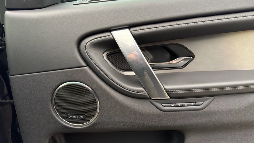 Used Land Rover Discovery Sport 2024 for sale - 76870136: Photo 24