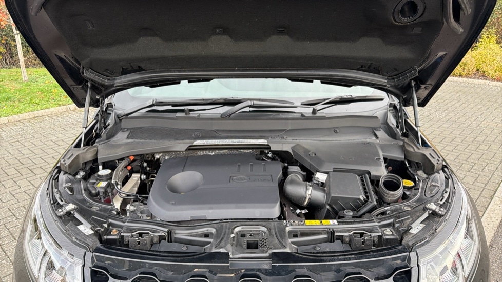 Used Land Rover Discovery Sport 2024 for sale - 76870136: Photo 30