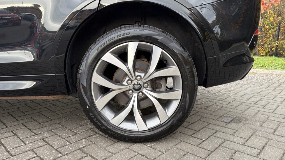 Used Land Rover Discovery Sport 2024 for sale - 76870136: Photo 33