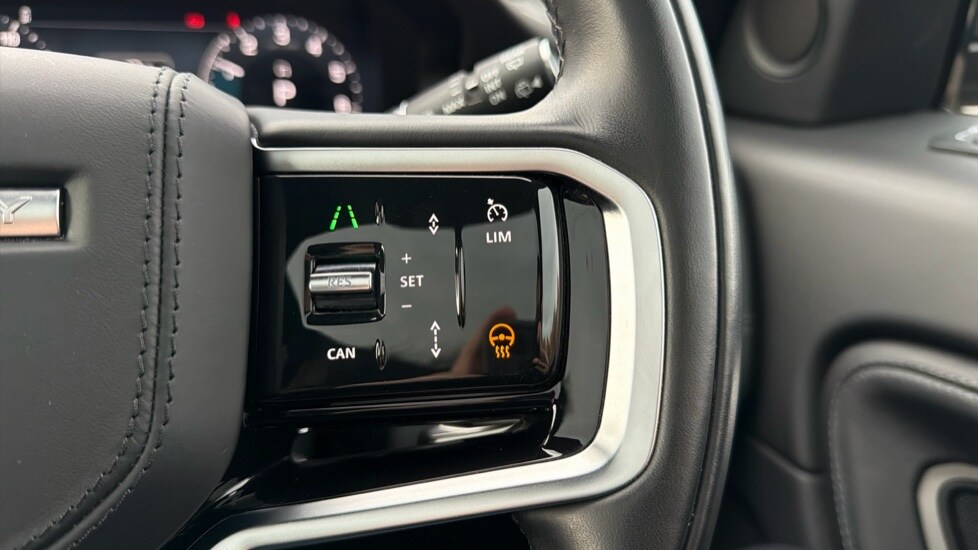 Used Land Rover Discovery Sport 2024 for sale - 76870136: Photo 41