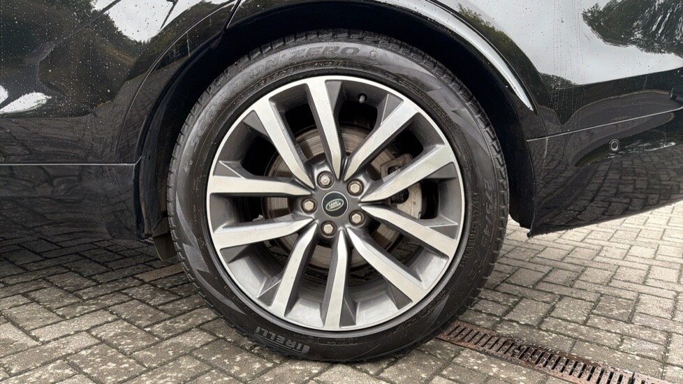 Used Land Rover Discovery 2021 for sale - 76597978: Photo 32