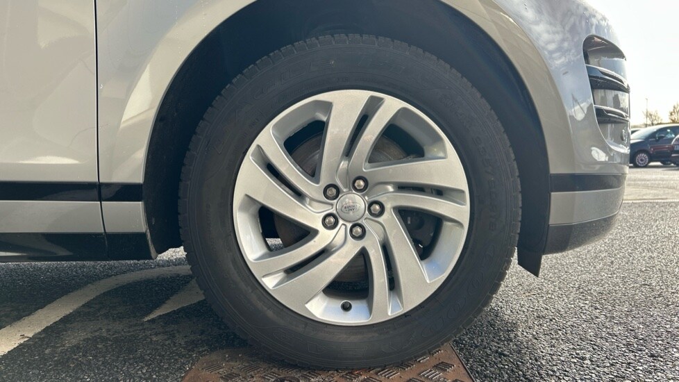 Used Land Rover Range Rover Evoque 2022 for sale - 76869803: Photo 33