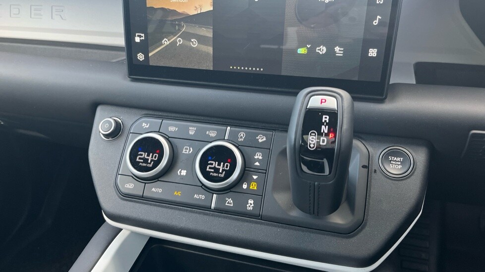 Used Land Rover Defender 2025 for sale - 76874945: Photo 13
