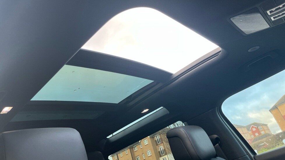 Used Land Rover Defender 2025 for sale - 76874945: Photo 15