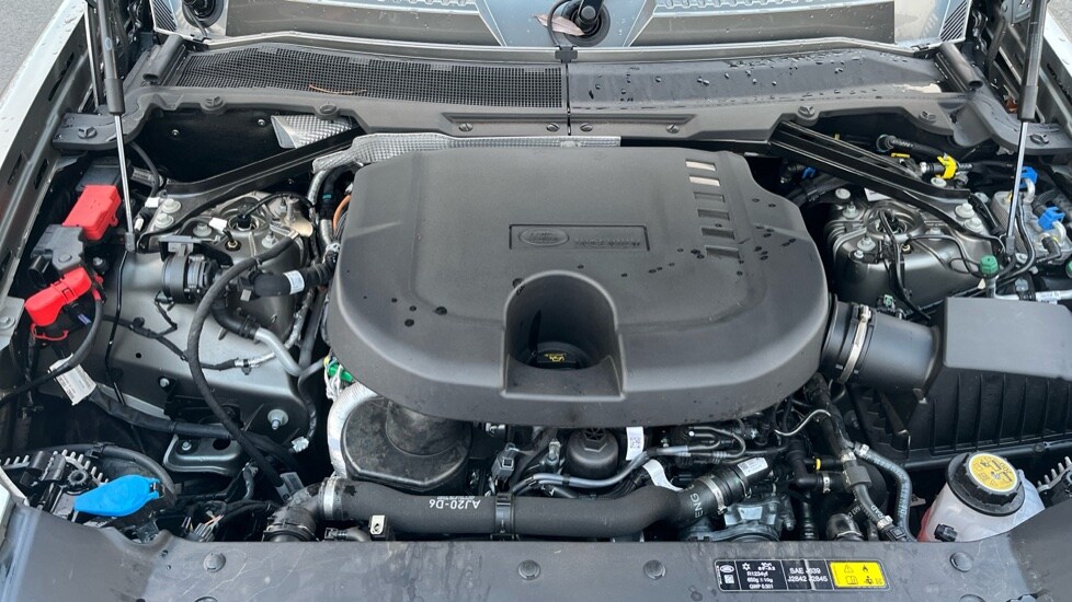 Used Land Rover Defender 2025 for sale - 76874945: Photo 25