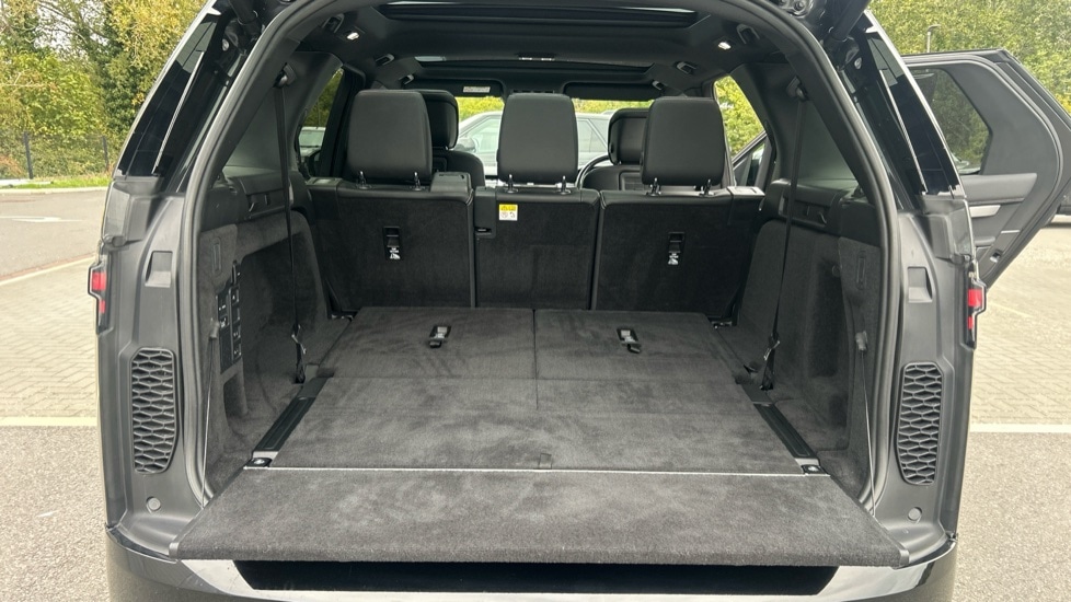 Used Land Rover Discovery 2021 for sale - 76095965: Photo 10