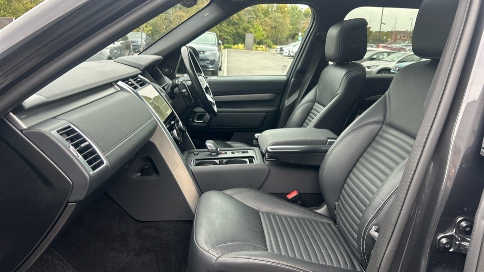 Used Land Rover Discovery 2021 for sale - 76095965: Photo 3