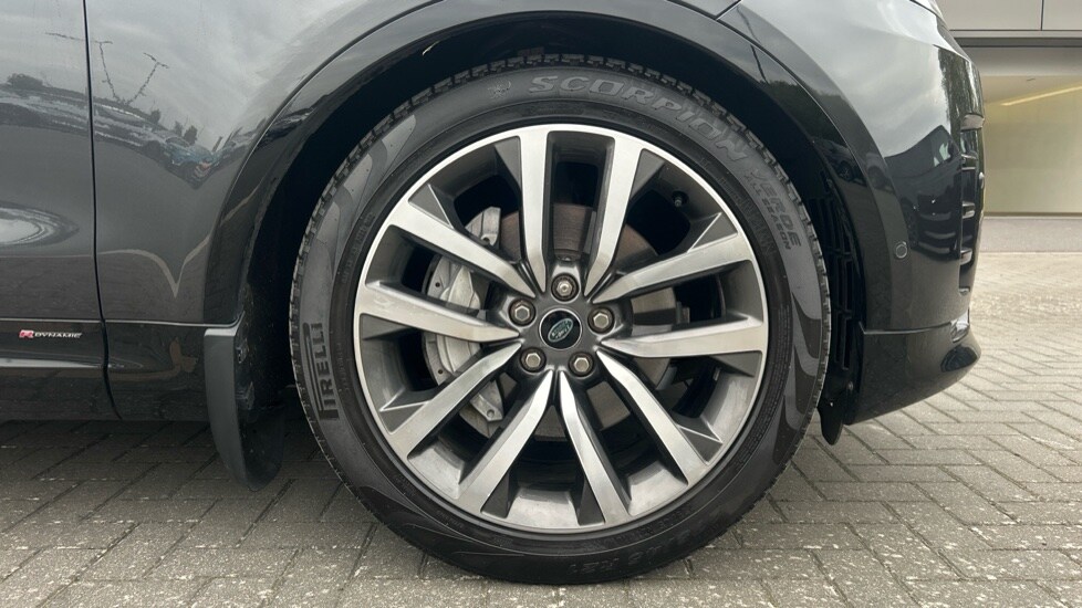 Used Land Rover Discovery 2021 for sale - 76095965: Photo 33
