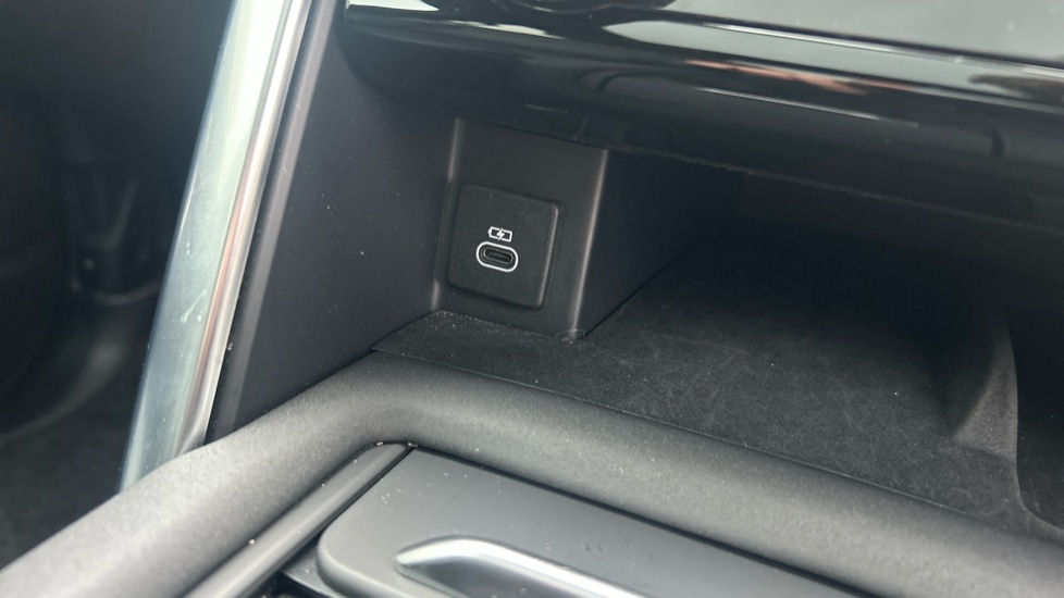 Used Land Rover Discovery 2021 for sale - 76095965: Photo 38