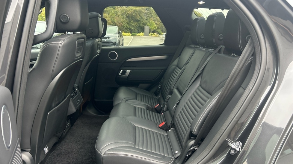 Used Land Rover Discovery 2021 for sale - 76095965: Photo 4