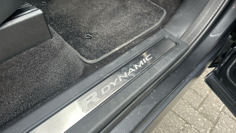 Used Land Rover Discovery 2021 for sale - 76095965: Photo 51