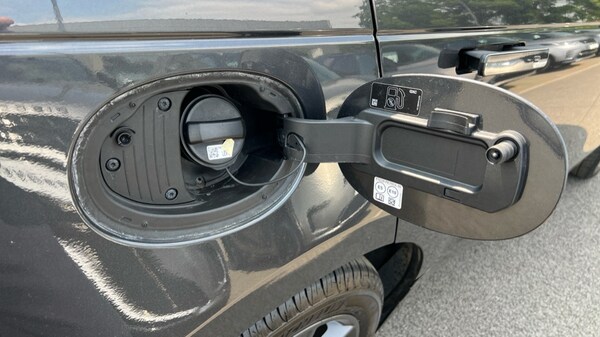 Used Land Rover Range Rover Velar 2024 for sale - 75710055: Photo 46