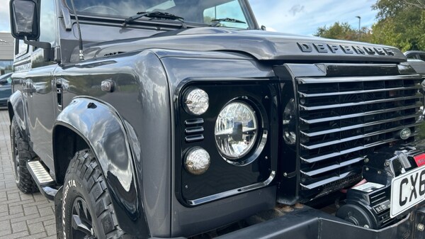 Used Land Rover Defender 2014 for sale - 76190961: Photo 17