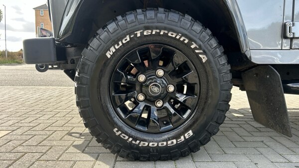 Used Land Rover Defender 2014 for sale - 76190961: Photo 31