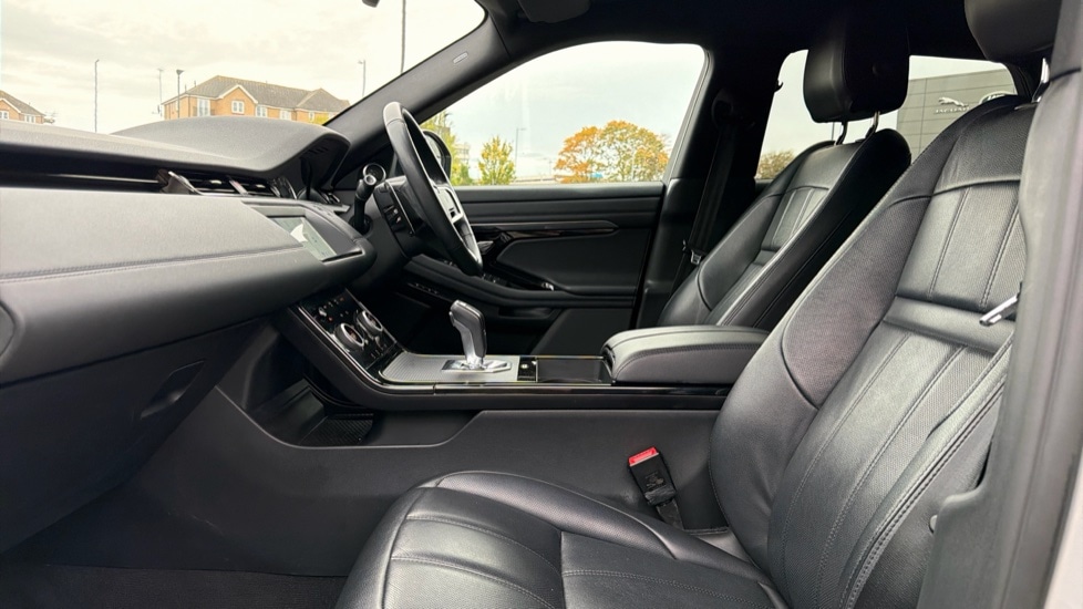 Used Land Rover Range Rover Evoque 2022 for sale - 76870320: Photo 3