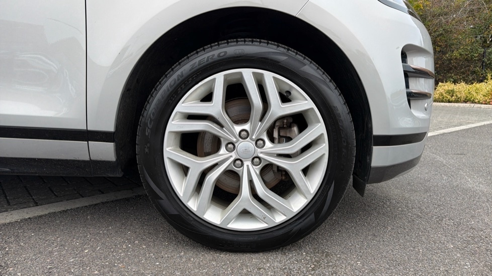 Used Land Rover Range Rover Evoque 2022 for sale - 76870320: Photo 8