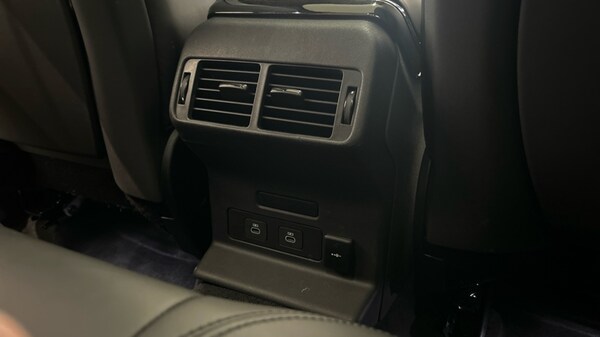 Used Land Rover Range Rover Velar 2024 for sale - 75672056: Photo 18