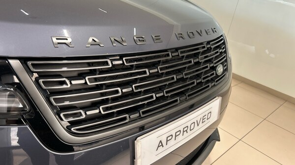 Used Land Rover Range Rover Velar 2024 for sale - 75672056: Photo 36