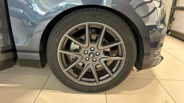 Used Land Rover Range Rover Velar 2024 for sale - 75672056: Photo 8