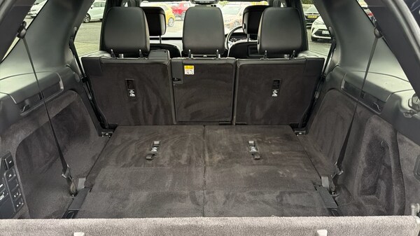 Used Land Rover Discovery 2021 for sale - 76140036: Photo 10