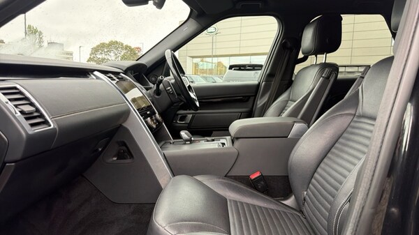 Used Land Rover Discovery 2021 for sale - 76140036: Photo 3