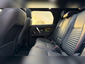 Used Land Rover Discovery Sport 2023 for sale - 76297589: Photo