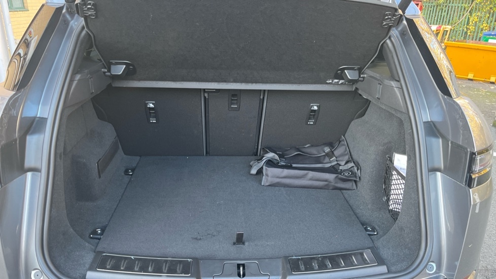 Used Land Rover Range Rover Evoque 2025 for sale - 76556959: Photo 10