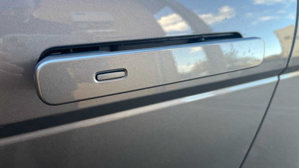 Used Land Rover Range Rover Evoque 2025 for sale - 76556959: Photo 17