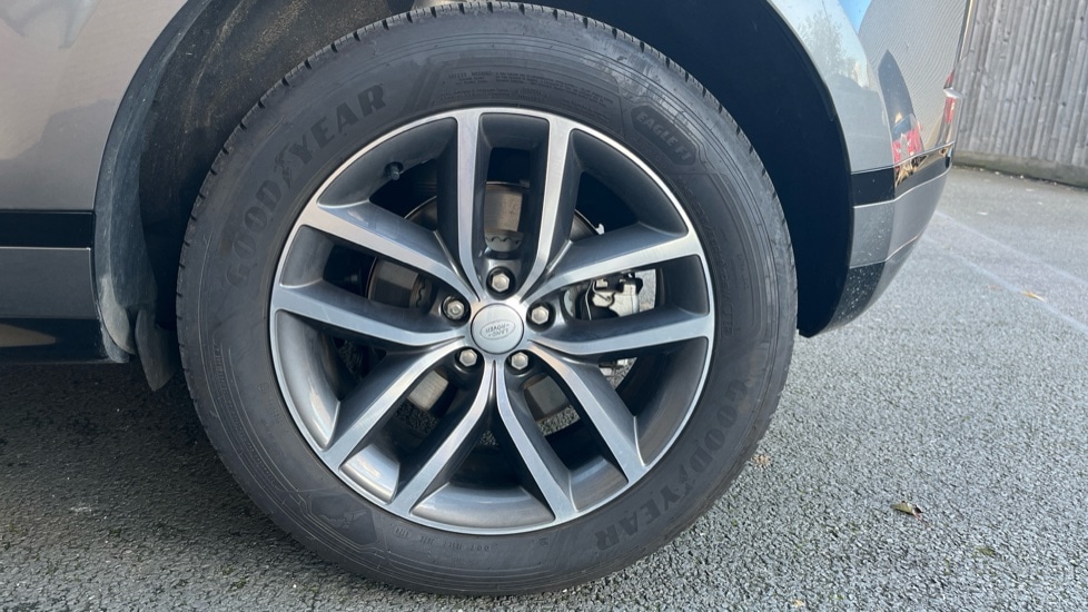 Used Land Rover Range Rover Evoque 2025 for sale - 76556959: Photo 8