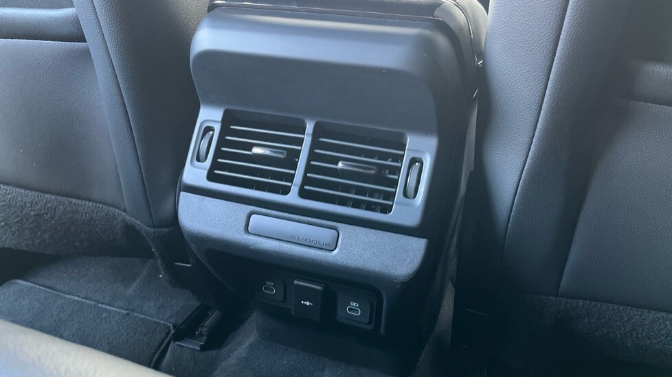 Used Land Rover Range Rover Evoque 2024 for sale - 76033612: Photo 18