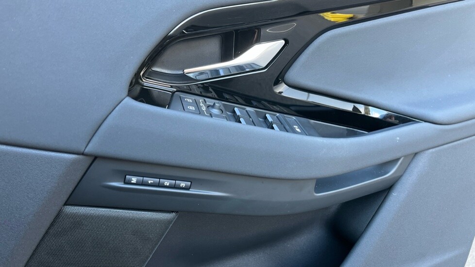 Used Land Rover Range Rover Evoque 2024 for sale - 76033612: Photo 39