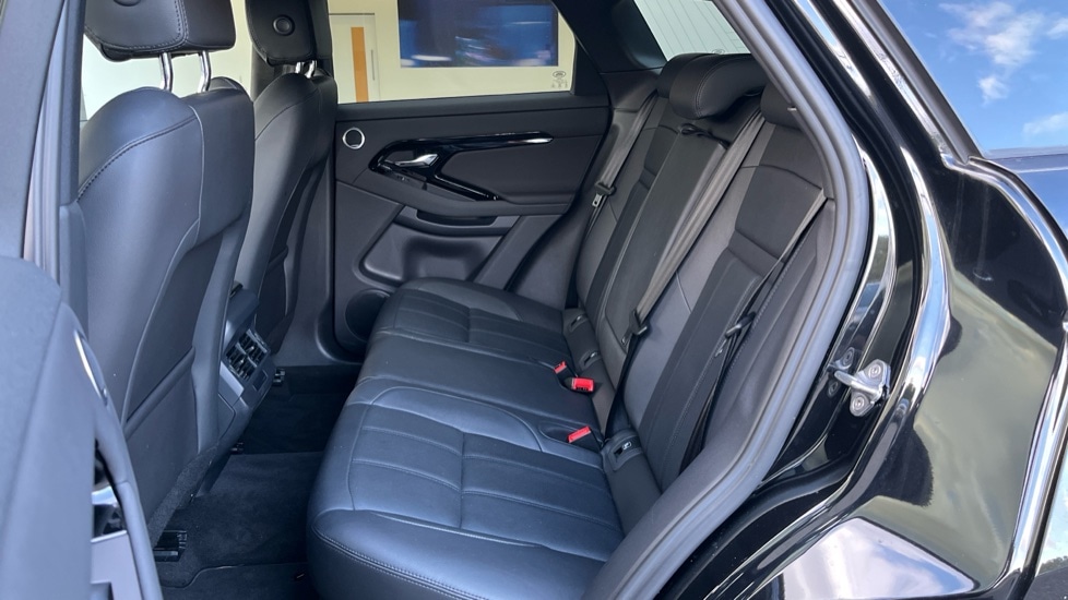 Used Land Rover Range Rover Evoque 2024 for sale - 76033612: Photo 4