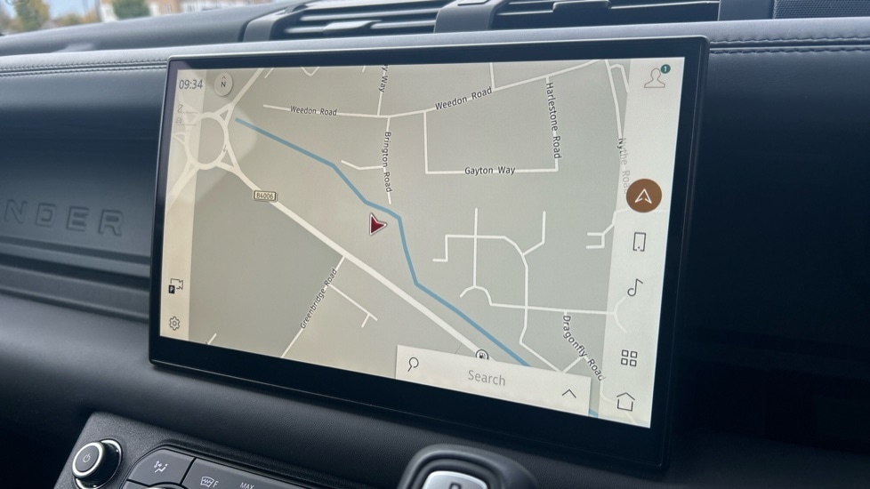 Used Land Rover Defender 2023 for sale - 76434819: Photo 11