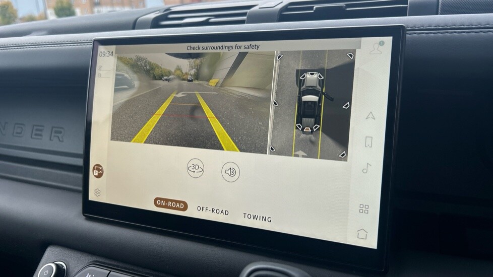 Used Land Rover Defender 2023 for sale - 76434819: Photo 12