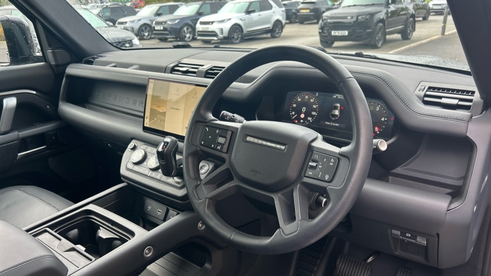 Used Land Rover Defender 2023 for sale - 76434819: Photo 28