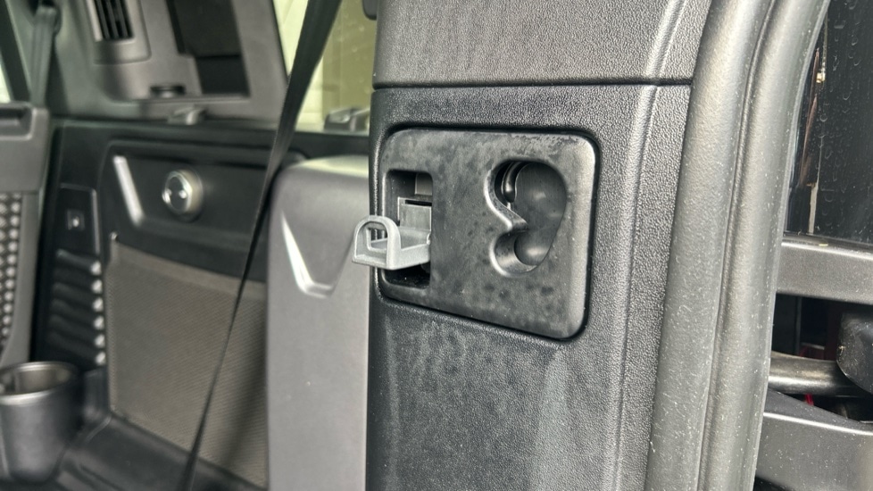 Used Land Rover Defender 2023 for sale - 76434819: Photo 57