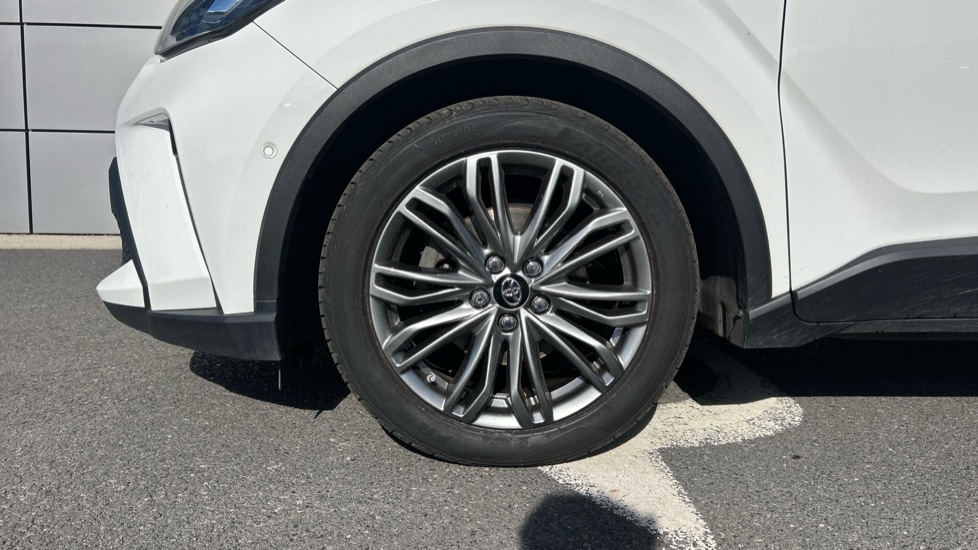 Used Toyota C-HR 2022 for sale - 76871211: Photo 17