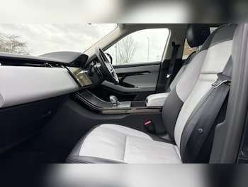 Used Land Rover Range Rover Evoque 2023 for sale - 76874545: Photo