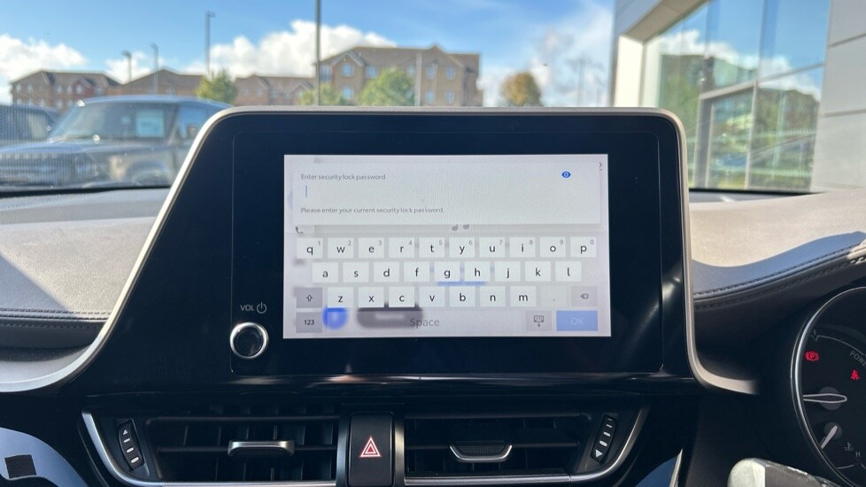 Used Toyota C-HR 2022 for sale - 75843942: Photo 12