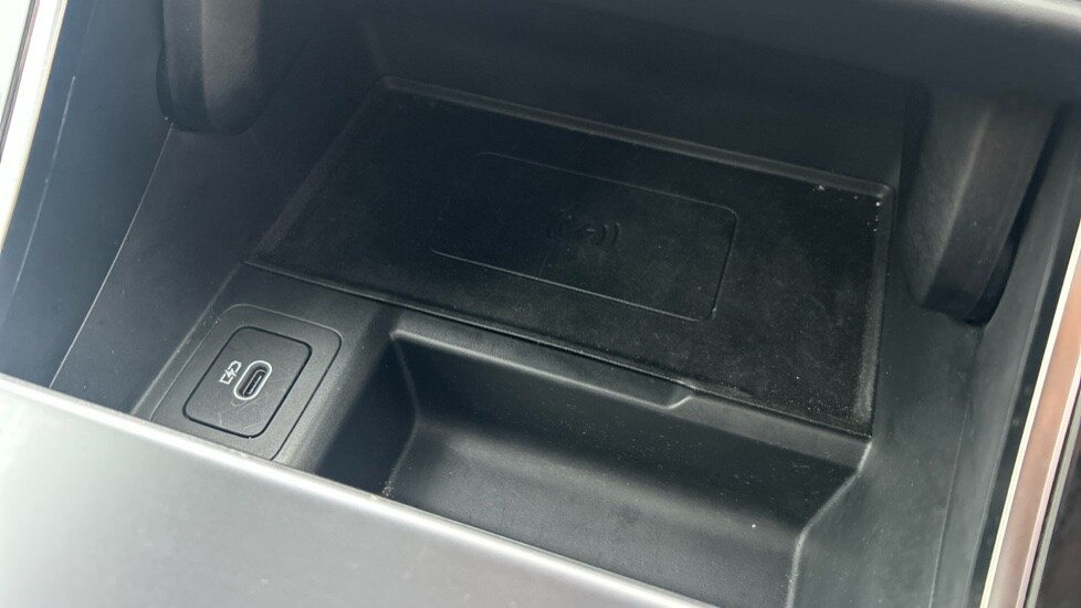 Used Land Rover Range Rover Velar 2024 for sale - 76540039: Photo 36