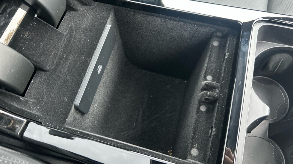 Used Land Rover Range Rover Velar 2024 for sale - 76540039: Photo 38