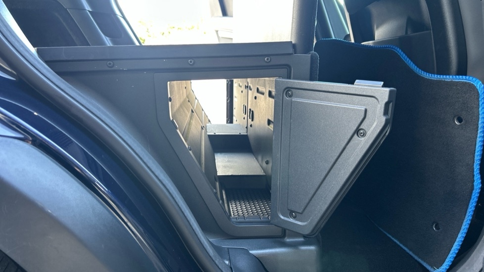 Used Land Rover Discovery 2022 for sale - 76948290: Photo 24